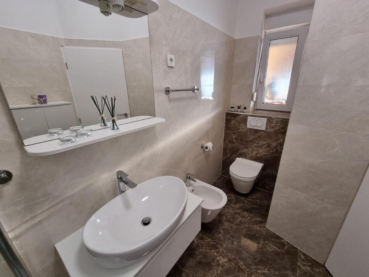 Apartment Paula Ядраново Екстер'єр фото