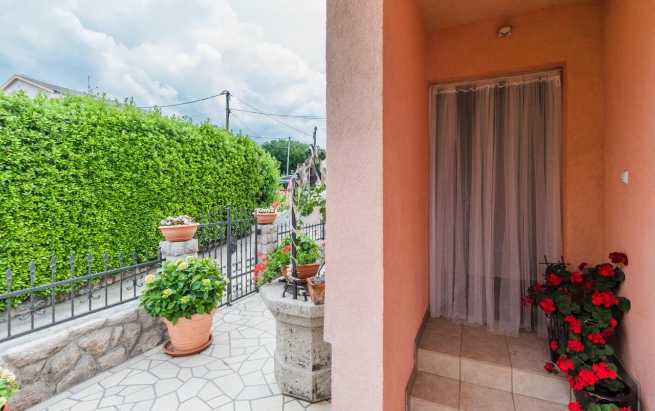 Apartment Paula Ядраново Екстер'єр фото
